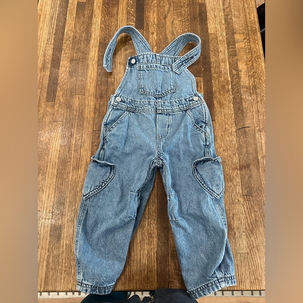 Gap Kids Toddler Blue Denim Barrel Heart Overalls - 3 years 3T